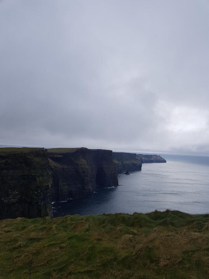 Fairwinds Guest Accommodation Doolin Exteriér fotografie